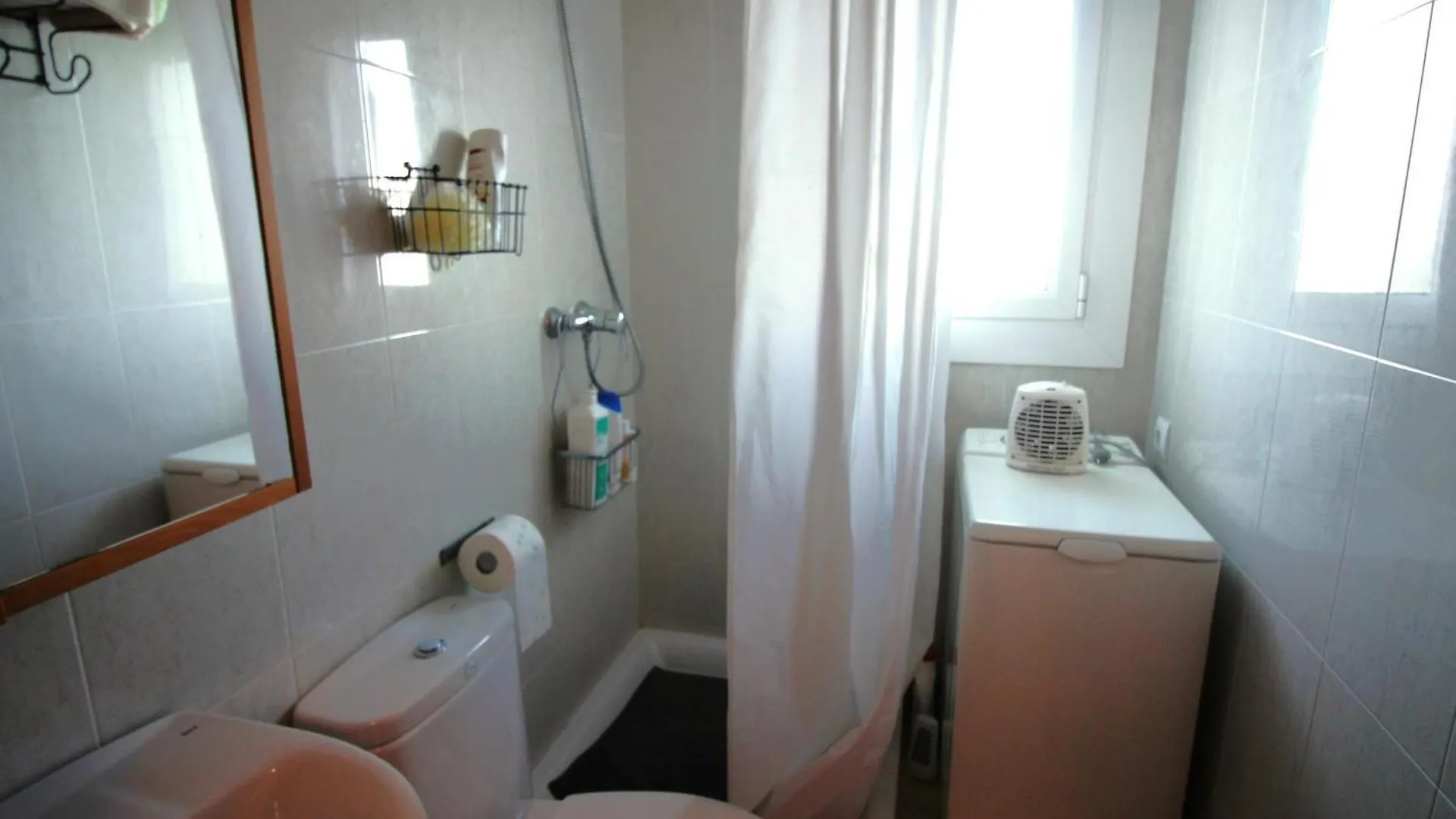 Aran 14 Bxs Izq. - Apartamento Acogedor Con Muy Buenas Vistas Del Mar Y Al Parque Natural Del Cabo De Creus. - Es-228-70 Llanca 0*,  Spain