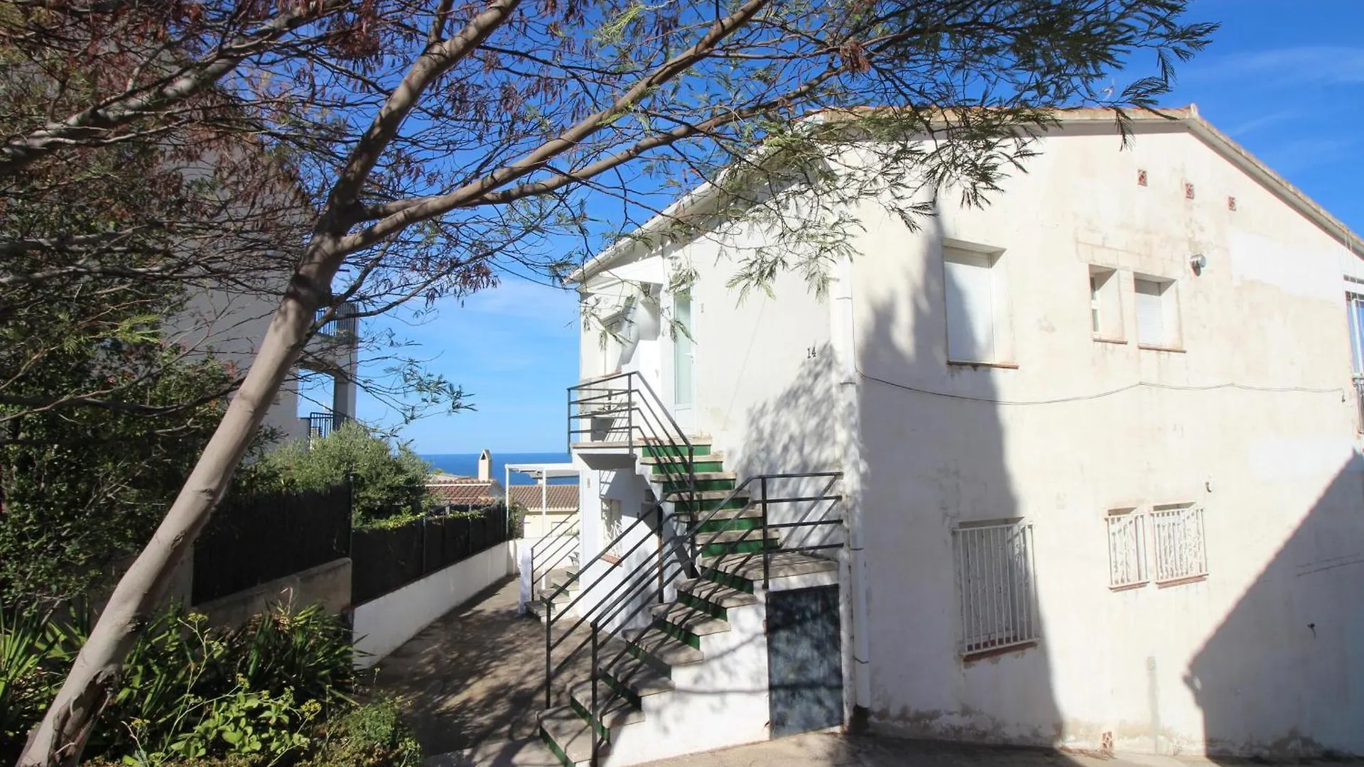 Aran 14 Bxs Izq. - Apartamento Acogedor Con Muy Buenas Vistas Del Mar Y Al Parque Natural Del Cabo De Creus. - Es-228-70 Llanca Spain
